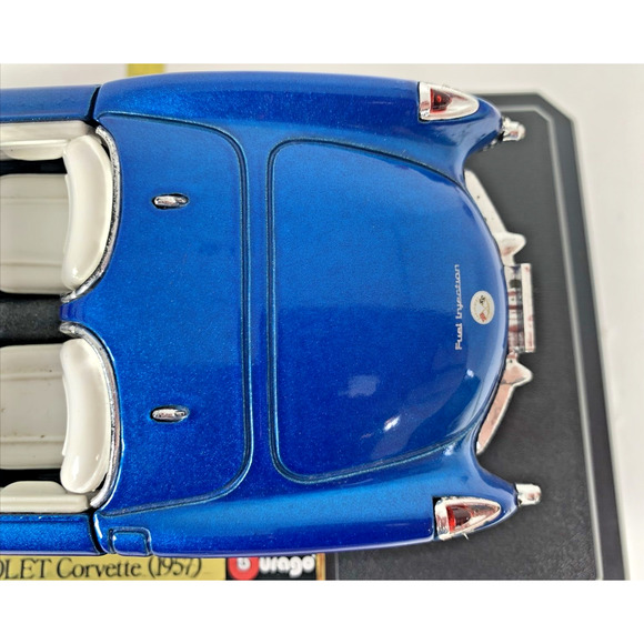 Road Tough 1957 Chevy Corvette 1:24 Scale Diecast Model Car With Plastic Stand - Picture 9 of 16